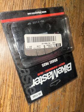 96-1122 Bikemaster H1045 Standard Brake Pads Street Front - Honda Triumph
