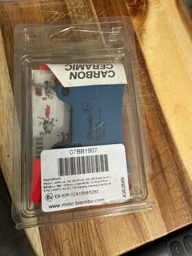 07bb1907 Brembo Front Carbon Ceramic Brake Pads