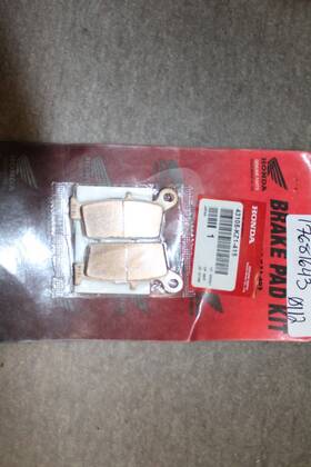 43105-kz1-415 Honda Nos Brake Pad Kit See List Below
