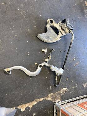 43080-0005 Kawasaki 2008 2004 04-09 Kx250f Oem Rear Brake System Master Cylinder Caliper Holder Pads