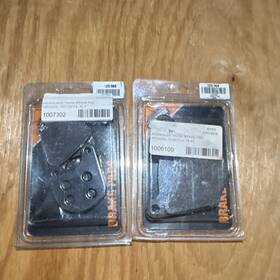 1006108 Milwaukee Twins 1007302/1006108 Brake Pads For 1977-1983 Harley Davidson Fx Xl F Models
