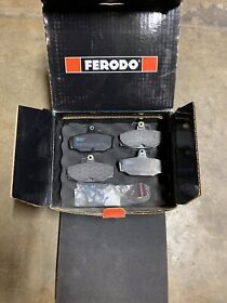 Fdb676u New Ferodo Rear Disc Brake Pads With Bolts For Late 80s 90s Volvo Car